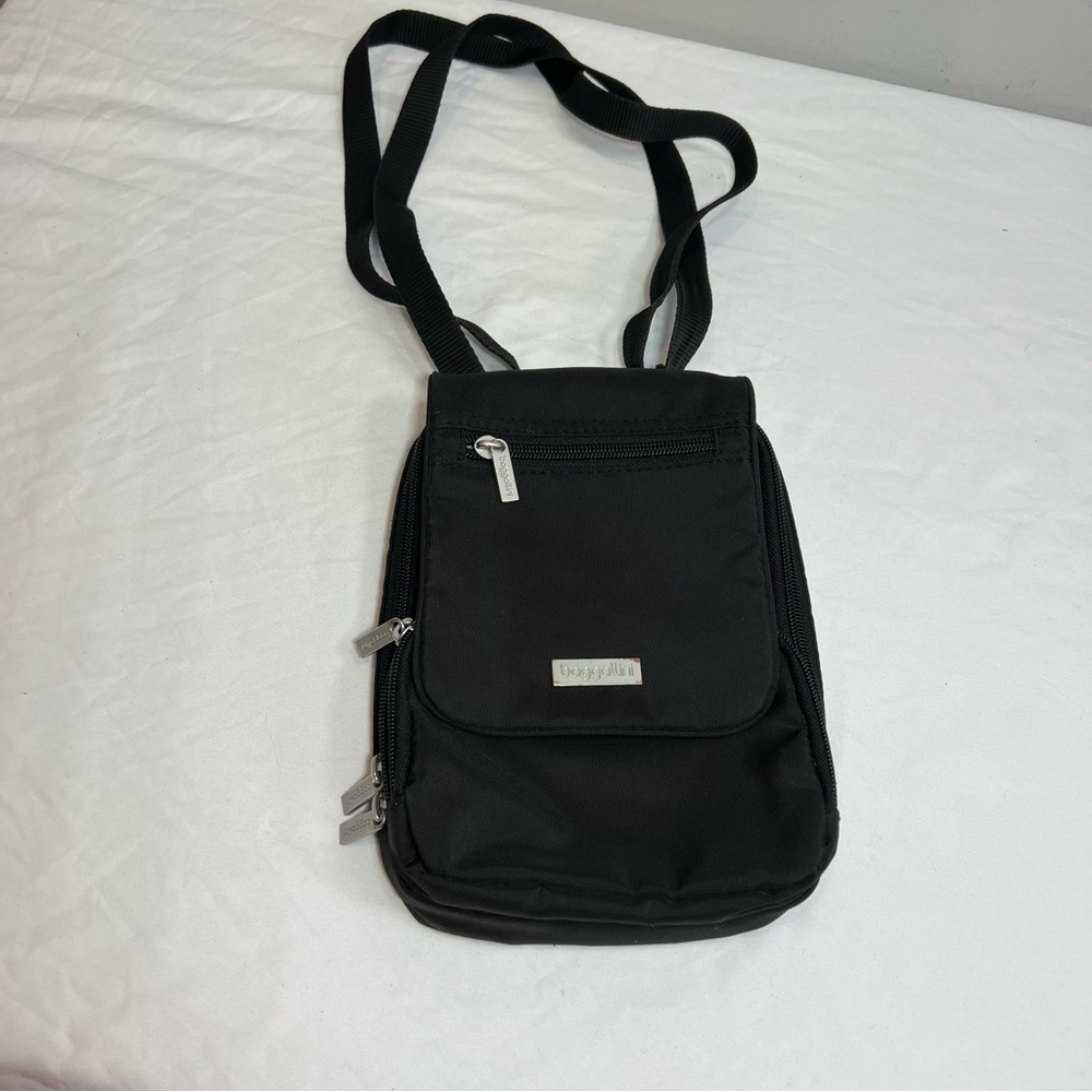 Baggallini small black packable crossbody bag purse